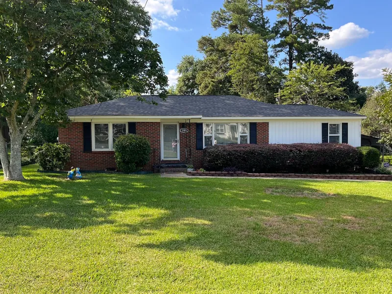 1105 Azalea Dr photo