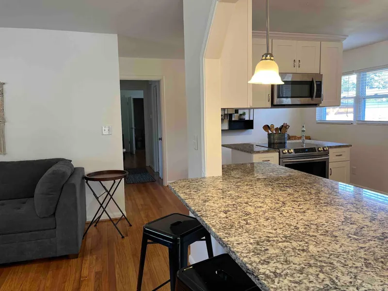 1116 Glenwood Dr photo