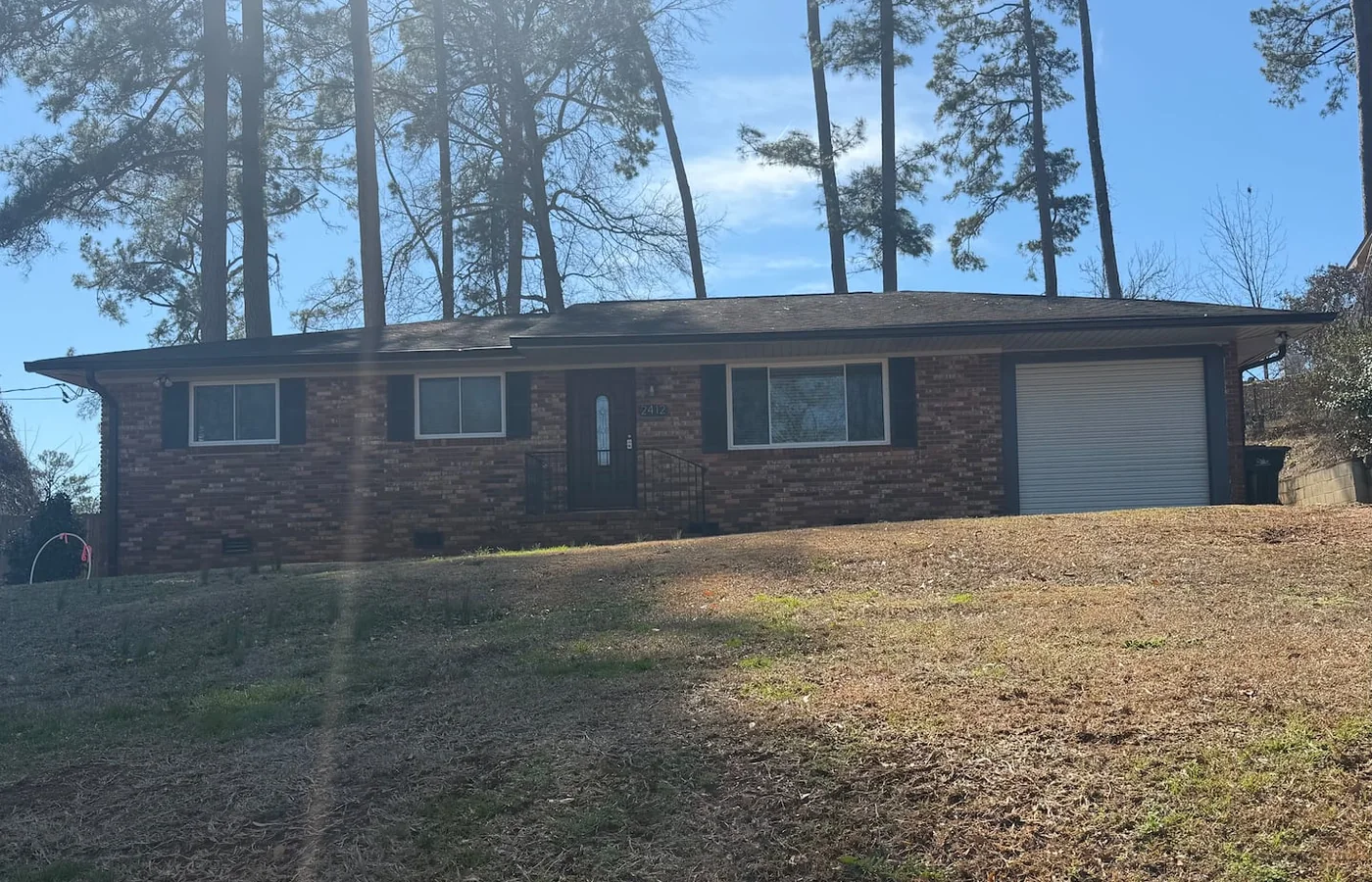 2412 Apricot Ln hero photo