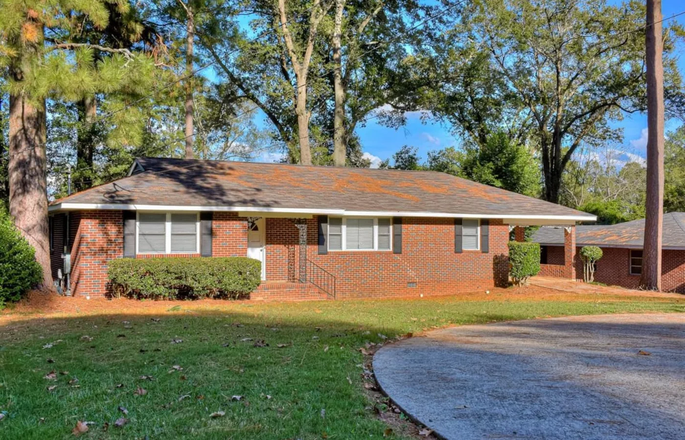 2437 Apricot Ln hero photo