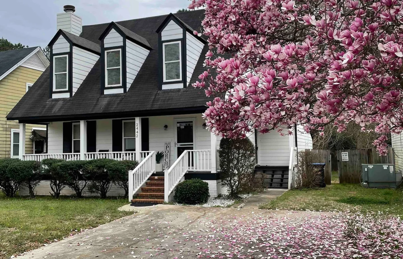 2442 Riverlook Dr hero photo