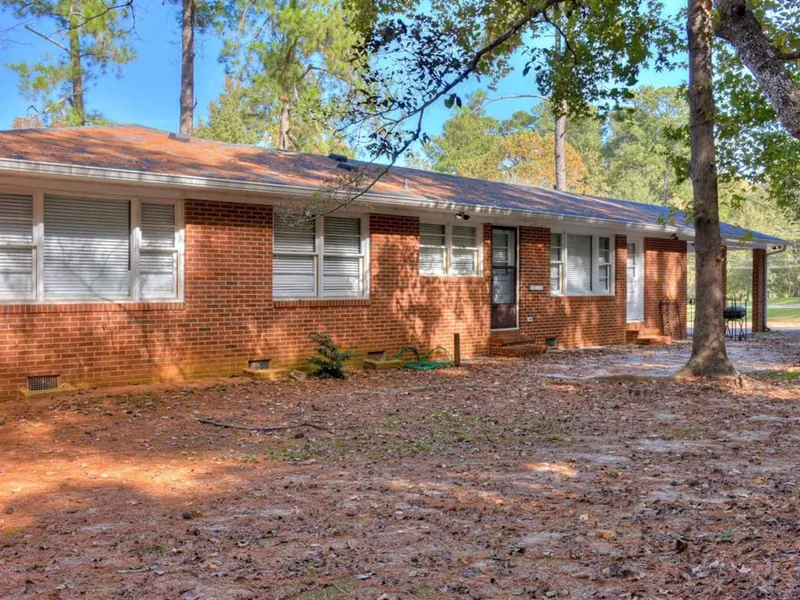 2714 Ingleside Dr photo