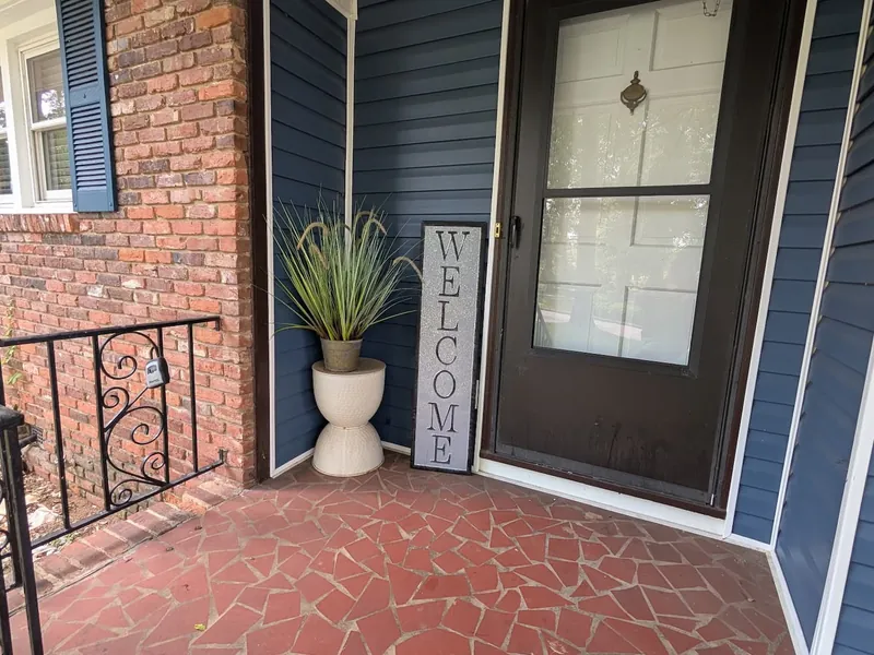 921 Avocado St photo