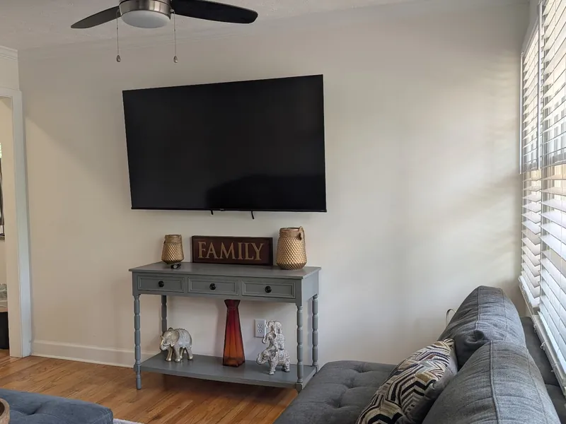 921 Avocado St photo